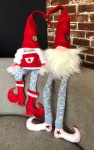 Load image into Gallery viewer, Gnomeo and Juliet Light Blue